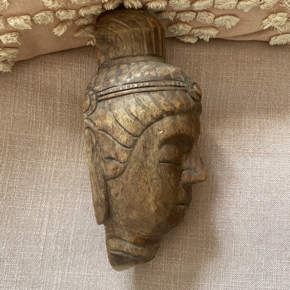 •KUAN YIN• goddess of compassion and mercy wall hanging - Picture 4 of 5